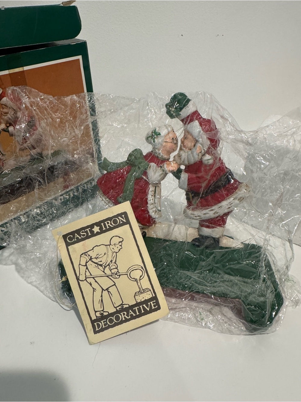Midwest Santa Mrs Claus Kissing Cast Iron Christmas Double Stocking Holder